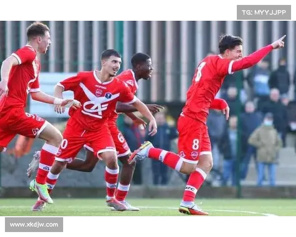 法甲激战：尼斯能否抵挡住巴黎圣日耳曼的强大攻势？