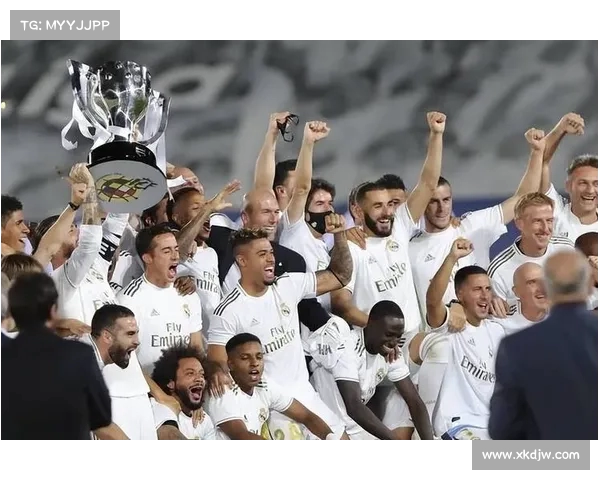 皇马球员默契配合,三分如取之易 皇马球员默契配合,三分如取之易