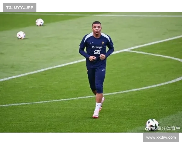 法媒曝姆巴佩换上新面具,设计带通气孔提升训练舒适度(姆巴佩真的这么强吗) 法媒曝姆巴佩换上新面具,设计带通气孔提升训练舒适度(姆巴佩真的这么强吗)