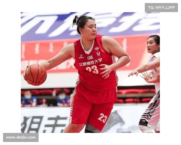 从推土机到精准投手：刘禹彤的平衡性训练之路(刘禹彤卧推)